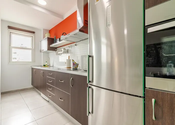 Canteras - 2bdr - Wifi - Balcony Διαμέρισμα