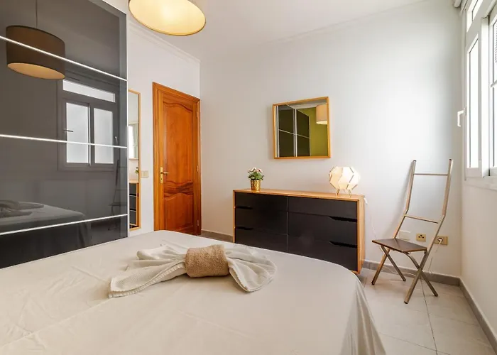 Canteras - 2bdr - Wifi - Balcony Διαμέρισμα *